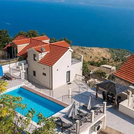 Vista Mit Privatem Pool Holiday home *