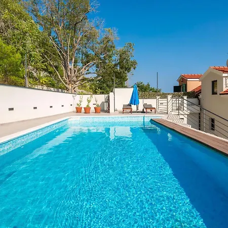 Vista Mit Privatem Pool Holiday home