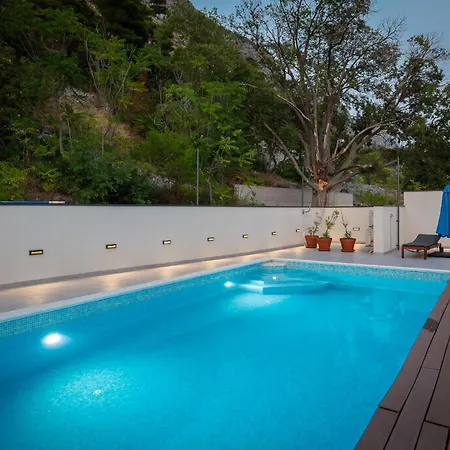 Vista Mit Privatem Pool Holiday home *